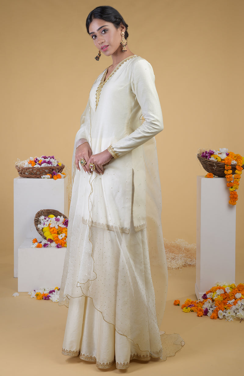 Buy Women's Designer Ivory Athiya Sharara Set | Gopi Vaid